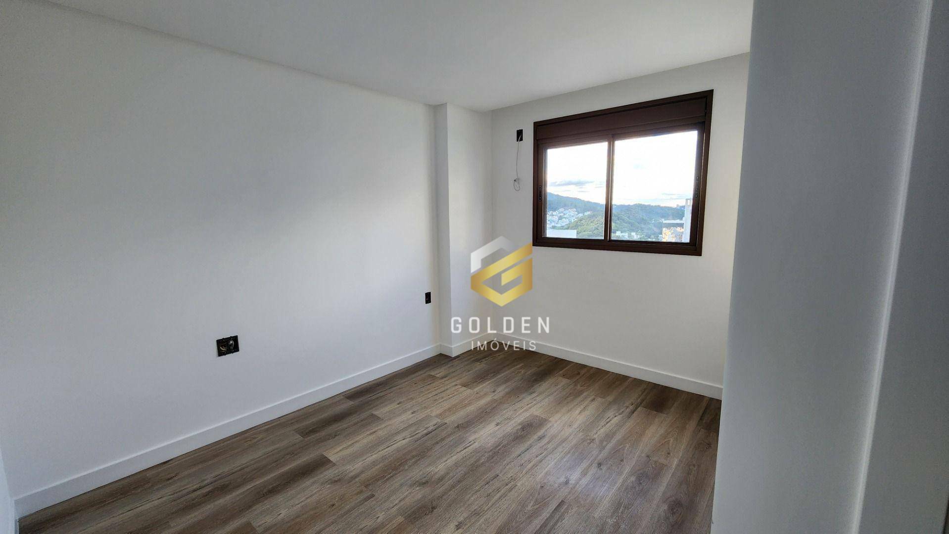 Apartamento à venda com 5 quartos, 238m² - Foto 11