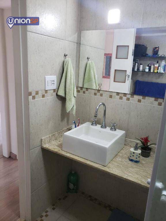 Apartamento à venda com 2 quartos, 70m² - Foto 25