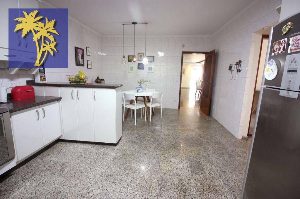 Casa à venda com 3 quartos, 248m² - Foto 13