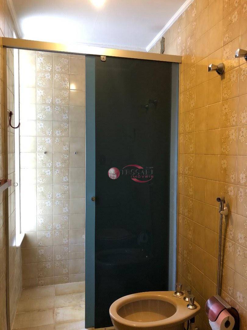 Apartamento à venda com 3 quartos, 140m² - Foto 18