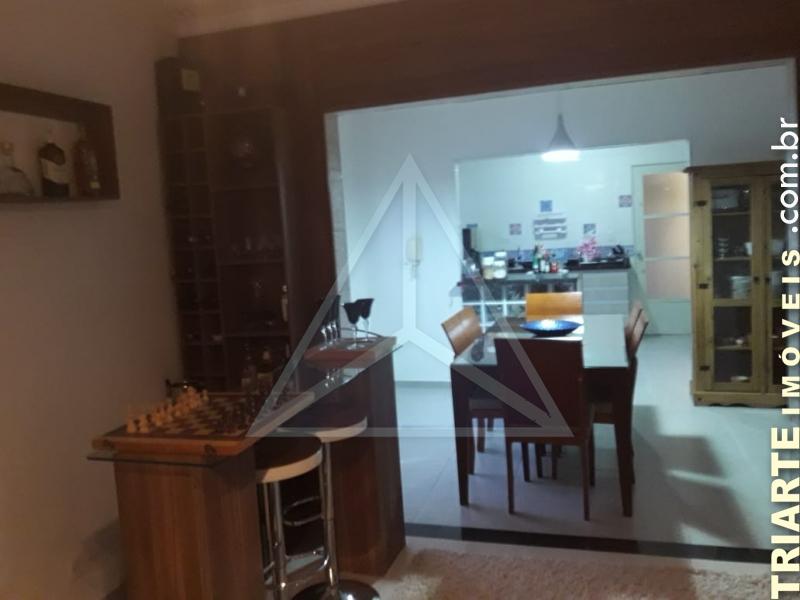 Casa à venda com 2 quartos, 166m² - Foto 3