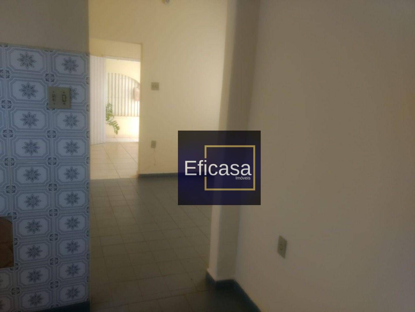 Casa à venda com 3 quartos, 150m² - Foto 14