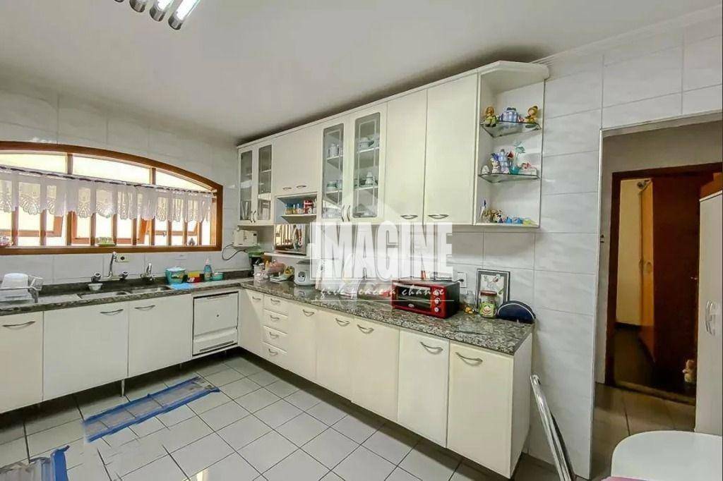 Sobrado à venda com 6 quartos, 400m² - Foto 28