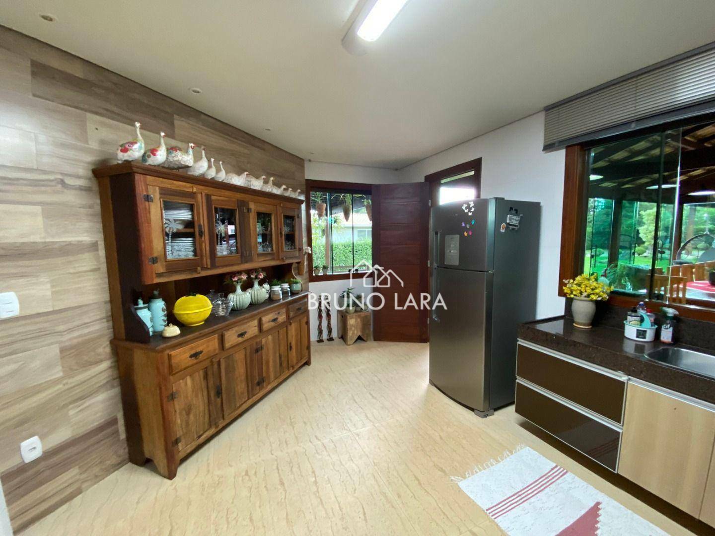 Casa de Condomínio à venda com 4 quartos, 360m² - Foto 11