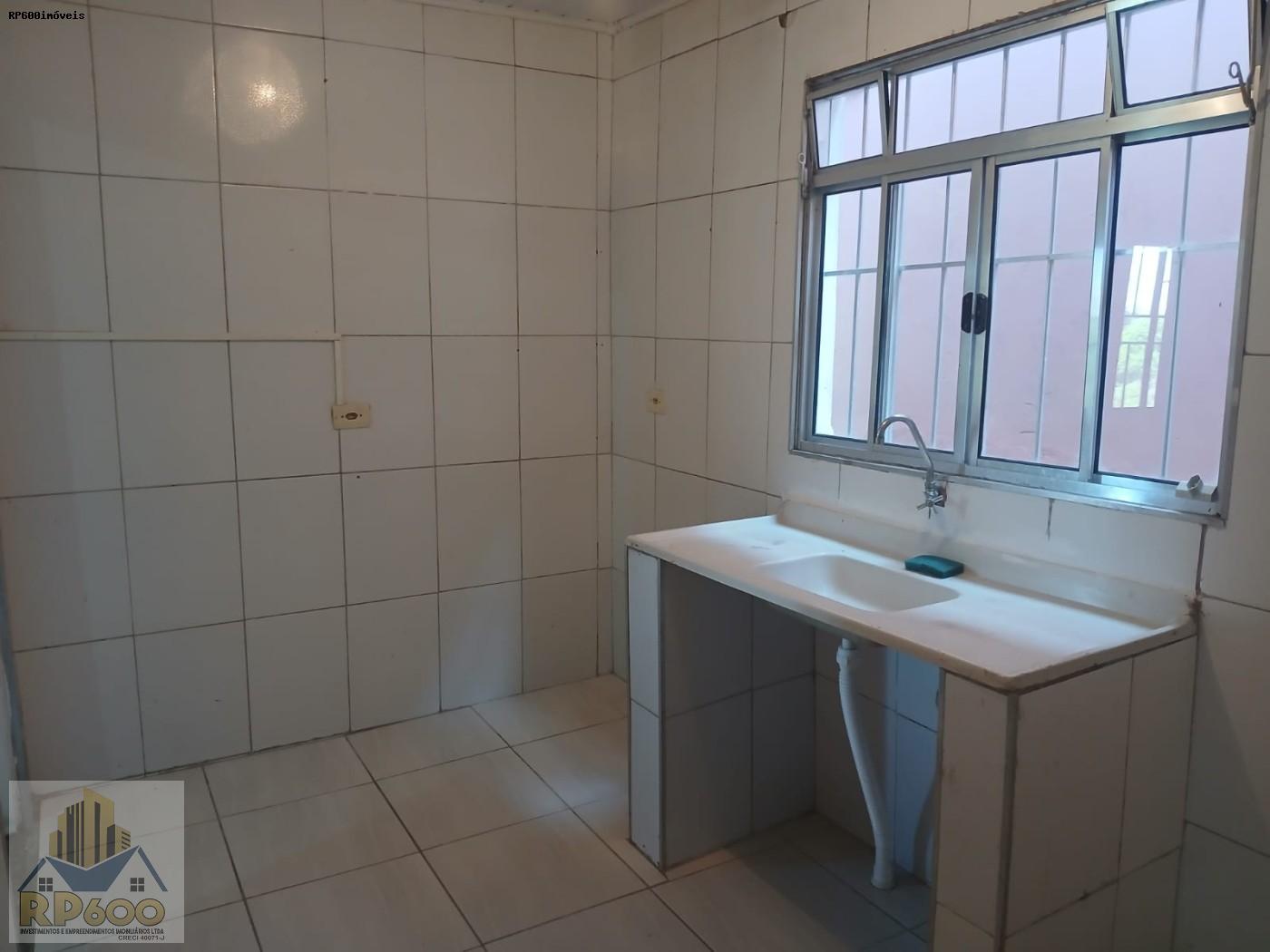 Casa para alugar com 1 quarto, 40m² - Foto 4