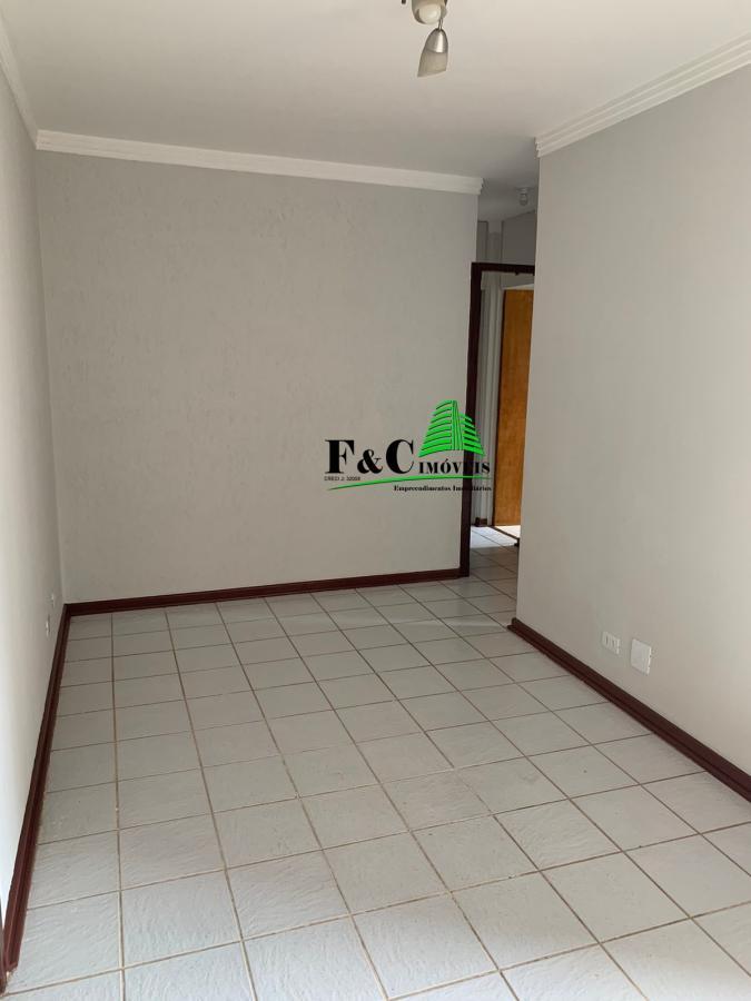 Apartamento à venda com 2 quartos, 72m² - Foto 3