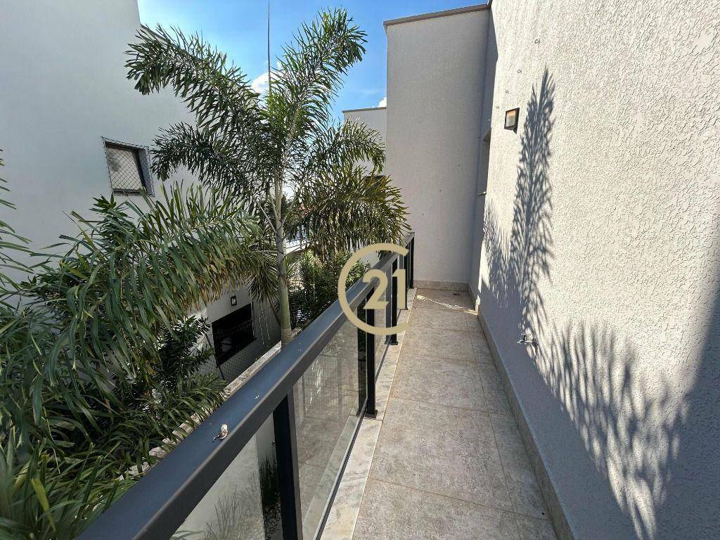 Casa de Condomínio à venda com 4 quartos, 235m² - Foto 31