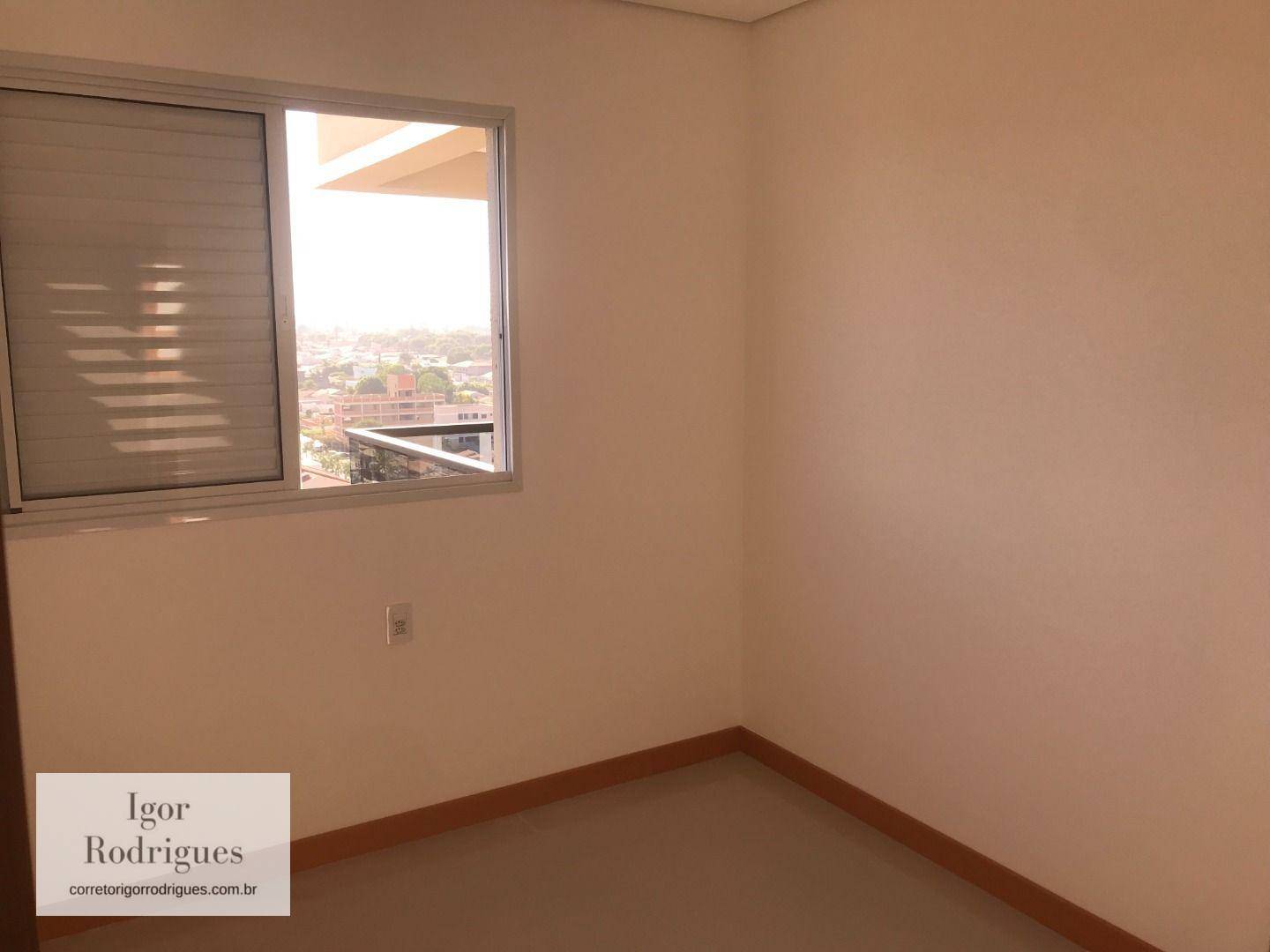 Apartamento à venda com 3 quartos, 107m² - Foto 10