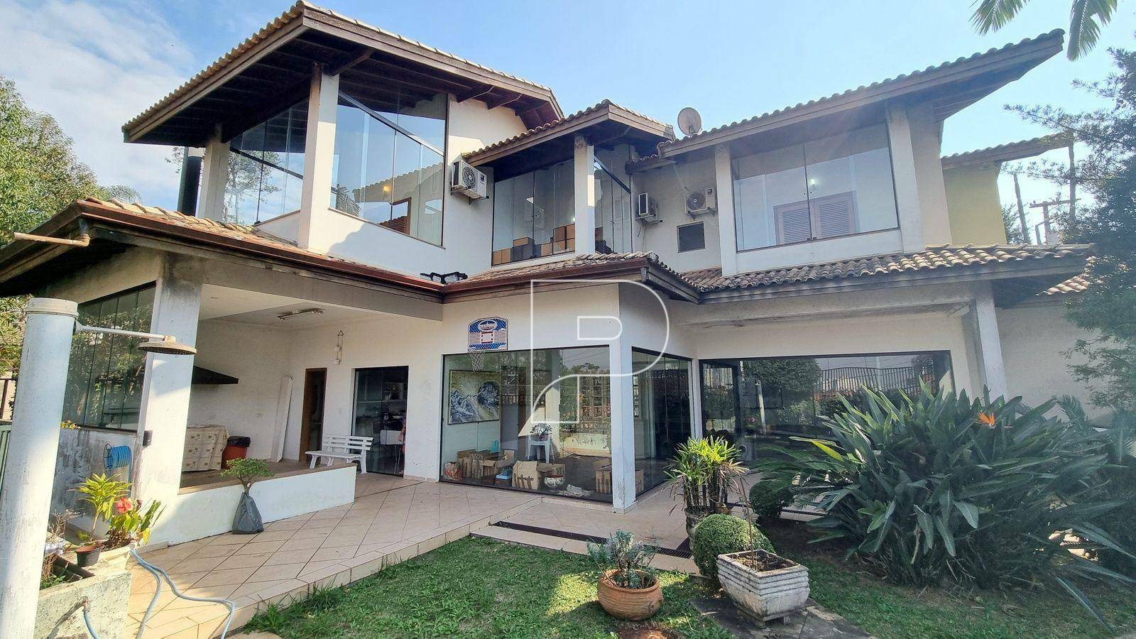 Casa de Condomínio à venda com 4 quartos, 504m² - Foto 1