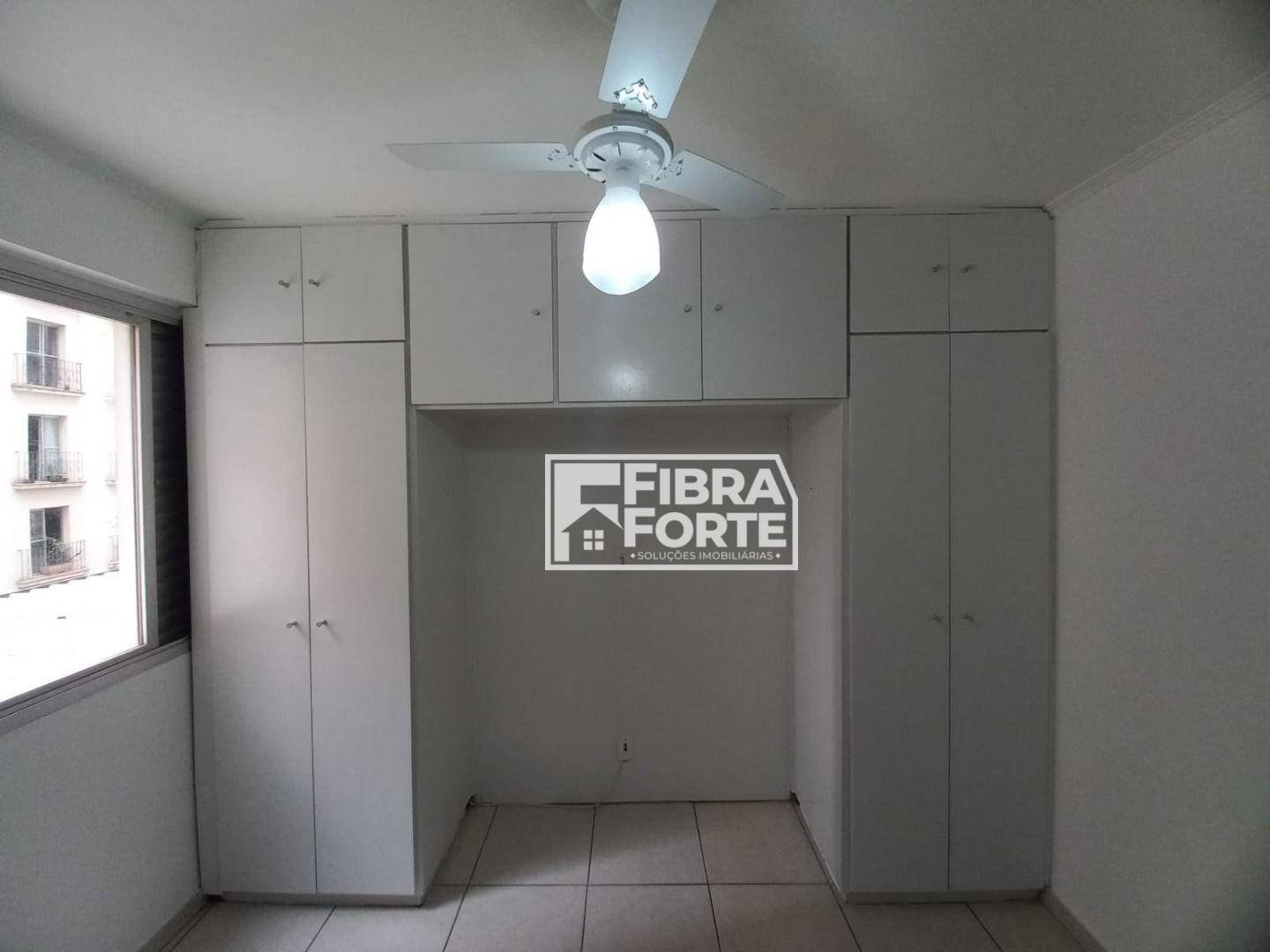 Apartamento para alugar com 2 quartos, 70m² - Foto 19