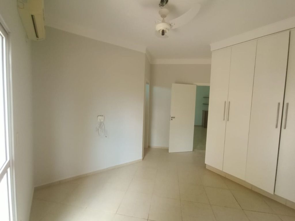 Casa de Condomínio à venda com 4 quartos, 400m² - Foto 14