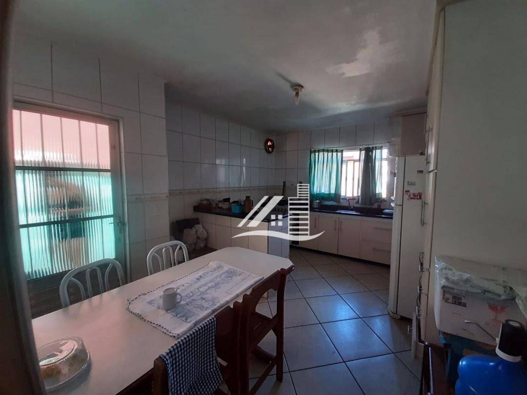 Sobrado à venda e aluguel com 3 quartos, 142m² - Foto 7