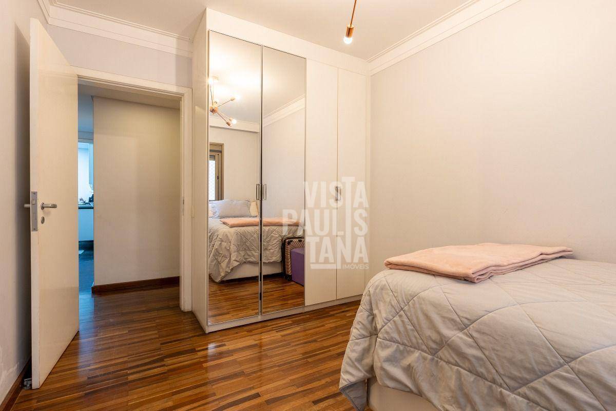 Apartamento à venda com 3 quartos, 200m² - Foto 19