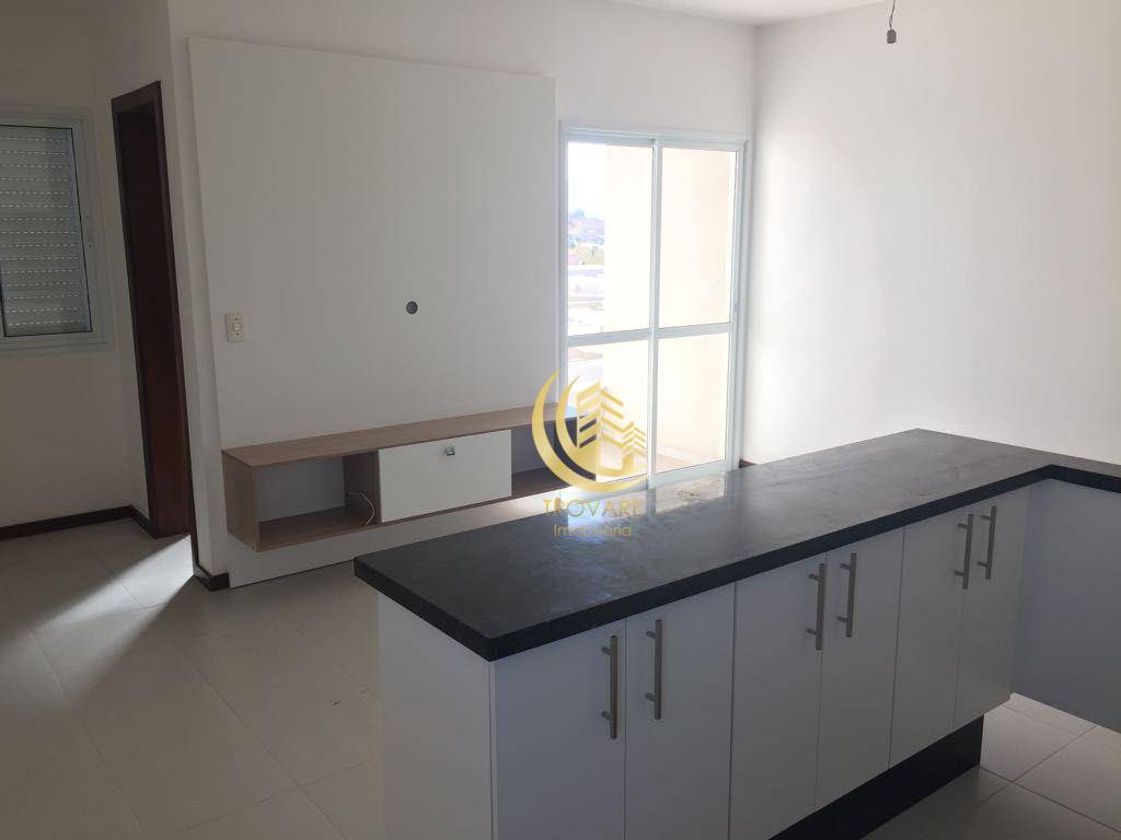 Apartamento à venda com 2 quartos, 75m² - Foto 7