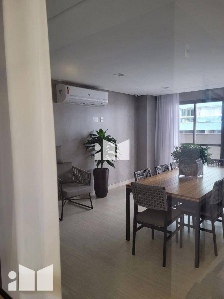 Apartamento à venda com 3 quartos, 101m² - Foto 18