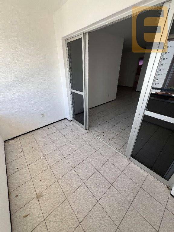 Apartamento à venda com 3 quartos, 126m² - Foto 7