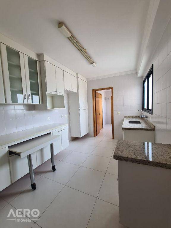 Apartamento à venda com 3 quartos, 147m² - Foto 8