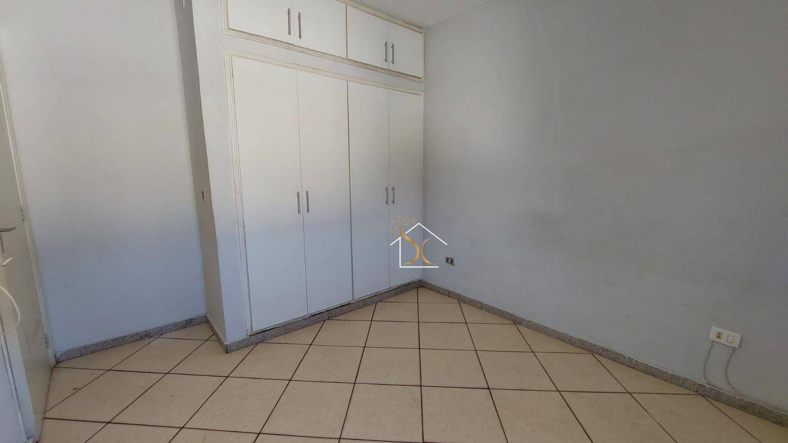 Casa para alugar com 2 quartos, 130m² - Foto 9