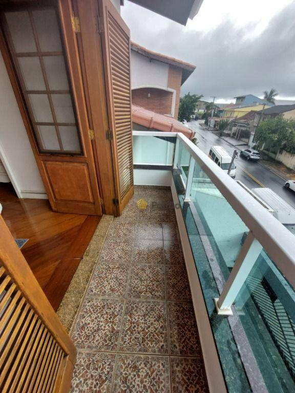 Sobrado à venda com 4 quartos, 333m² - Foto 50