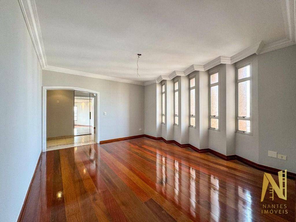 Apartamento à venda com 3 quartos, 298m² - Foto 6