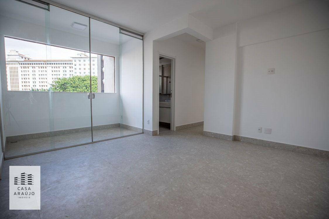 Apartamento à venda com 2 quartos, 67m² - Foto 13