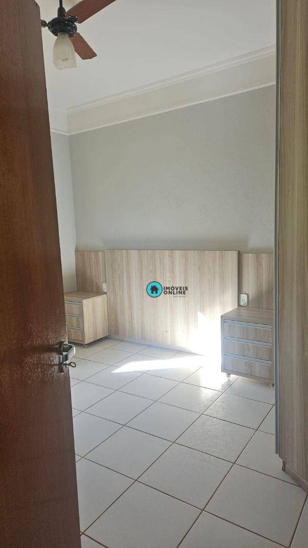 Casa à venda com 3 quartos, 250M2 - Foto 15