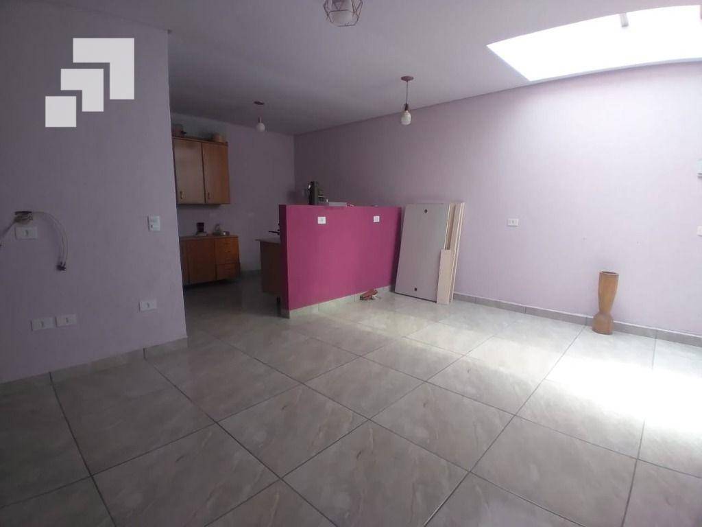 Casa à venda e aluguel com 2 quartos, 70m² - Foto 18