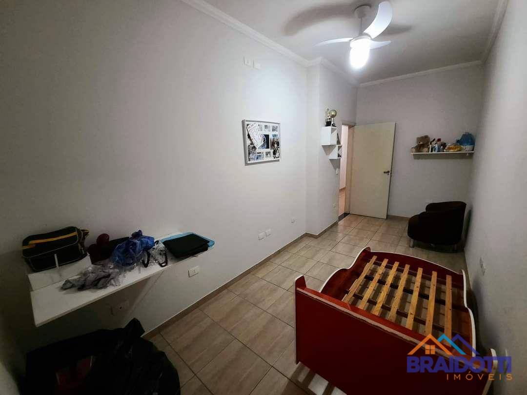 Casa à venda com 3 quartos, 182m² - Foto 11