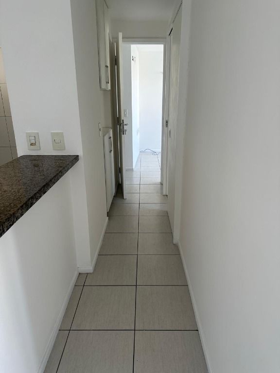 Apartamento à venda com 2 quartos, 60m² - Foto 15