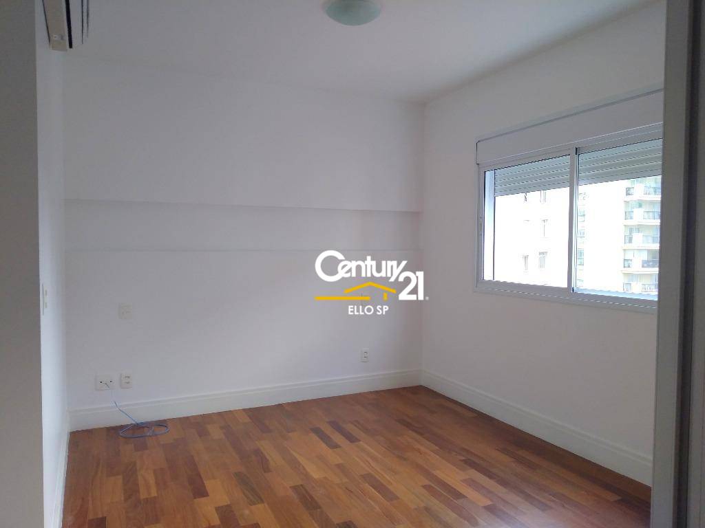 Apartamento para alugar com 3 quartos, 190m² - Foto 11