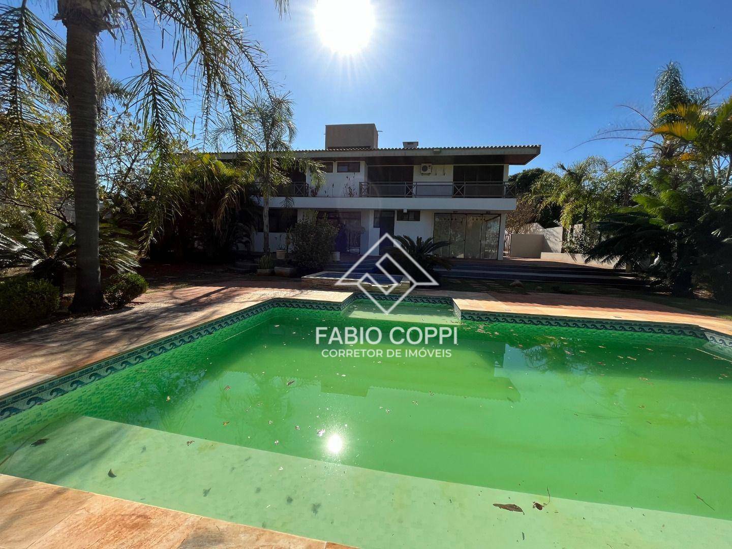 Casa de Condomínio à venda com 4 quartos, 570m² - Foto 1