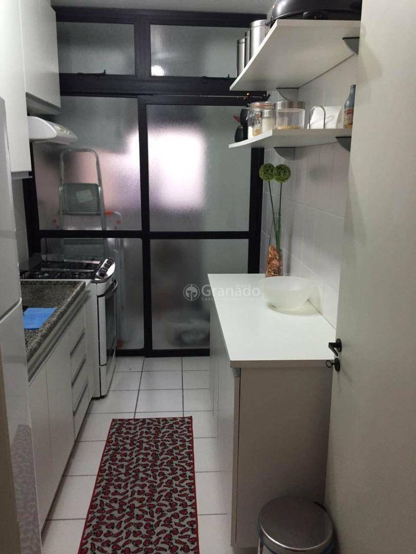 Apartamento à venda com 3 quartos, 70m² - Foto 9