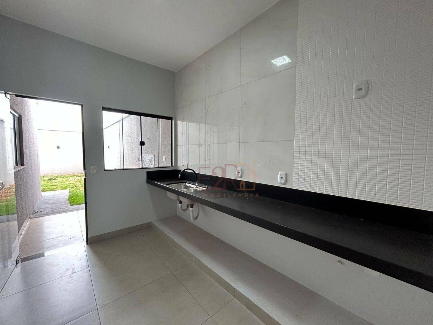 Casa à venda com 3 quartos, 114m² - Foto 5