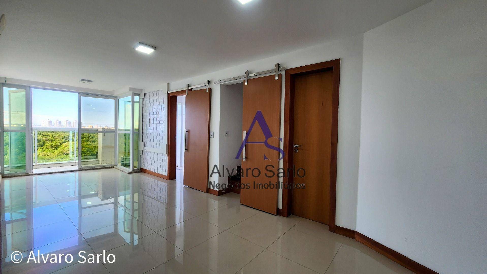 Apartamento à venda com 2 quartos, 90m² - Foto 2