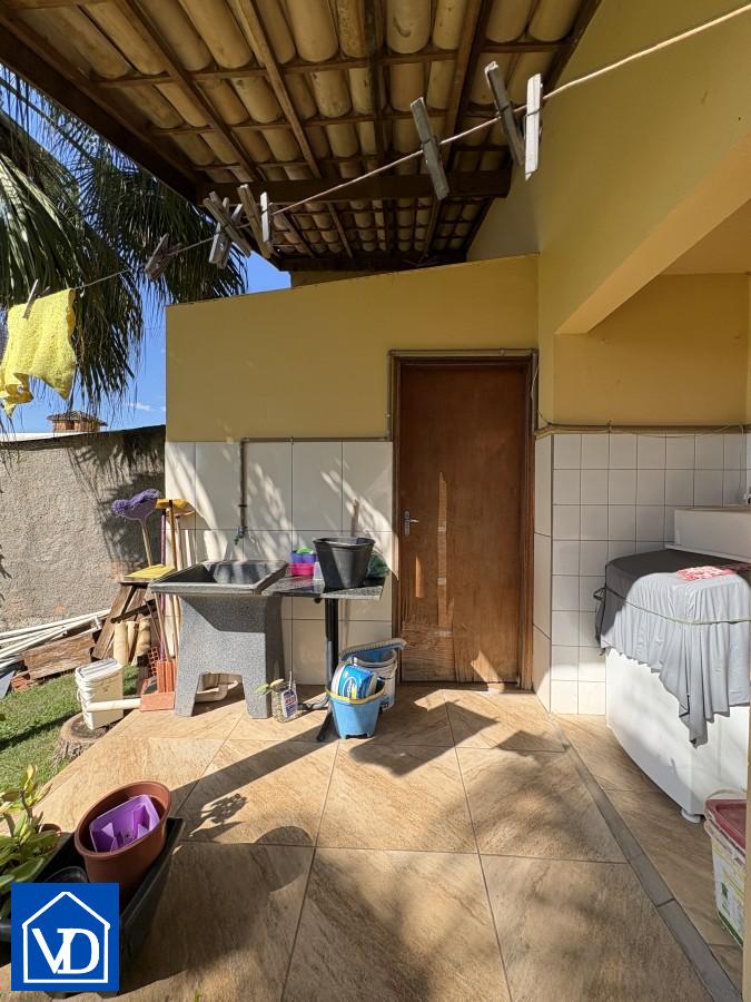 Chácara à venda com 2 quartos, 233m² - Foto 8