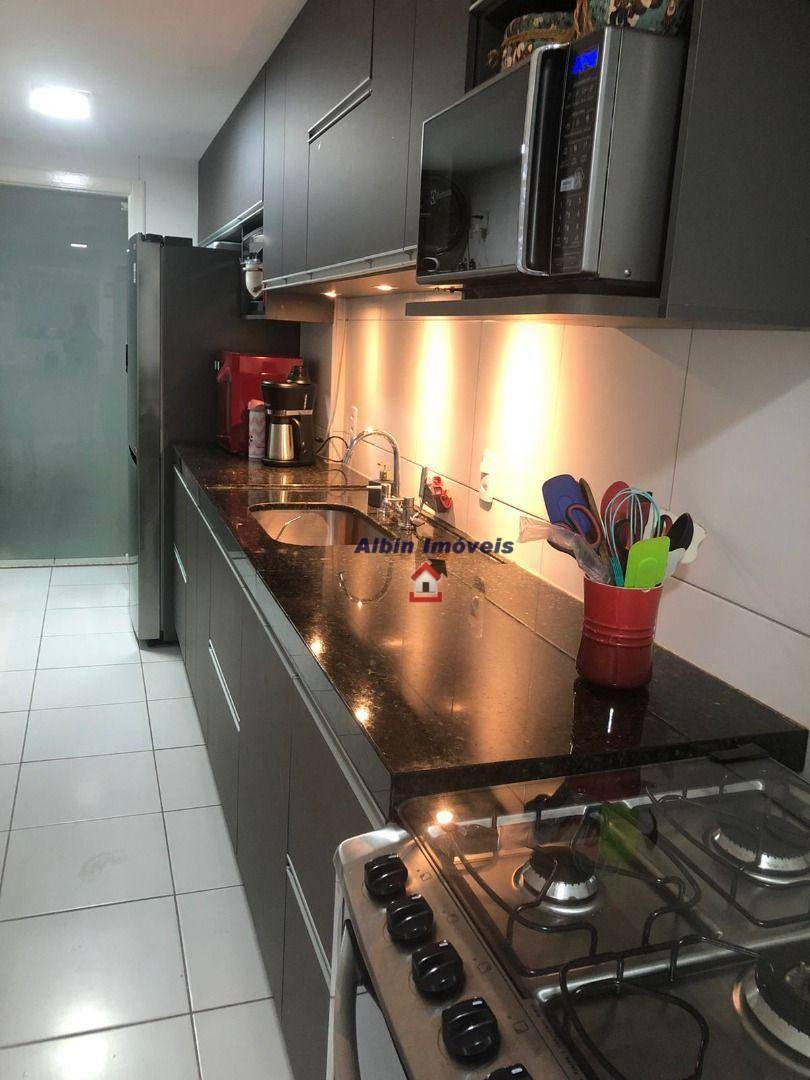 Apartamento à venda com 3 quartos, 157m² - Foto 6