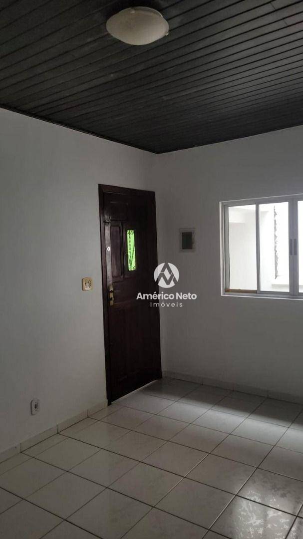 Casa para alugar com 2 quartos, 160m² - Foto 35