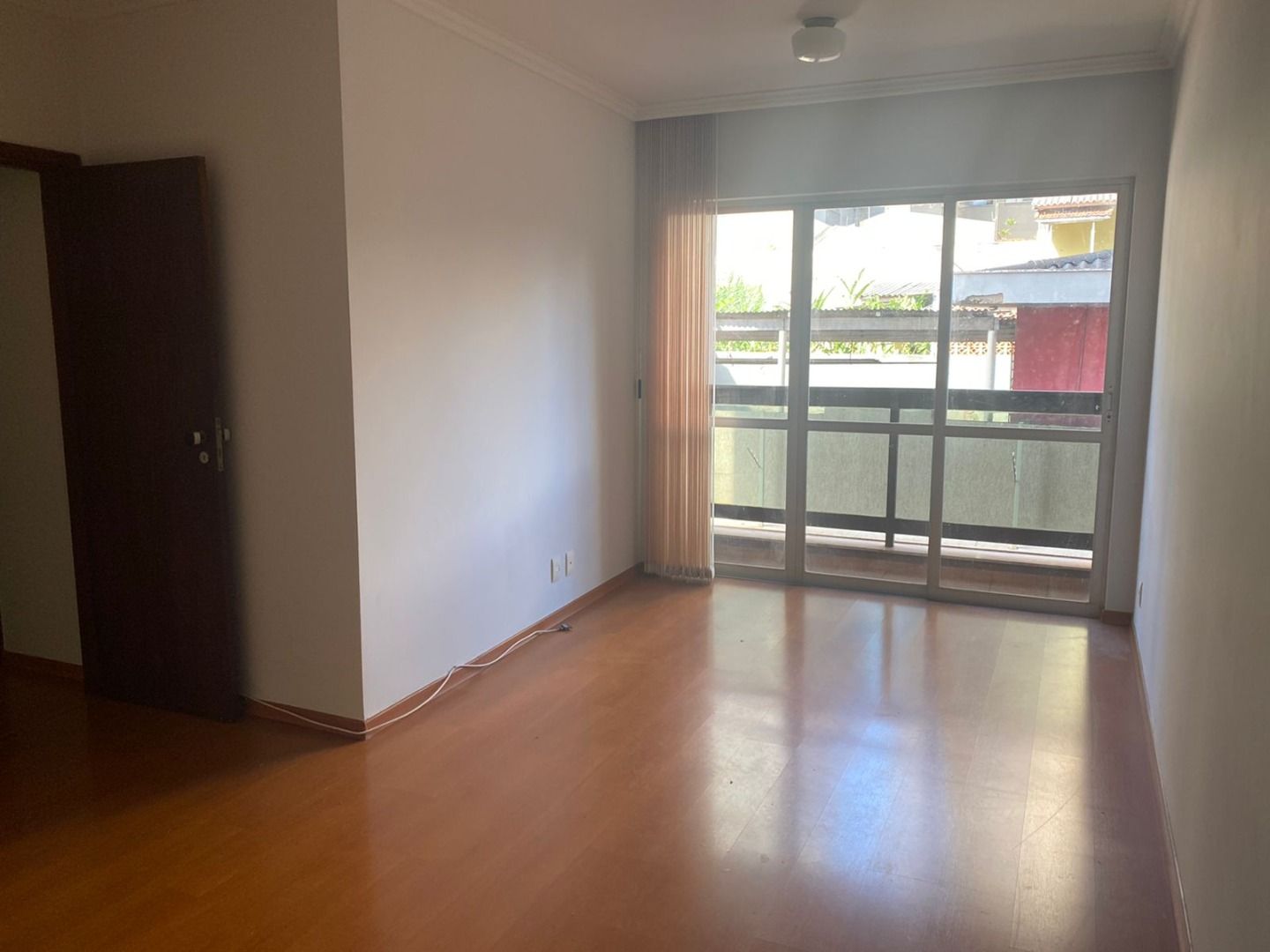 Apartamento para alugar com 3 quartos, 90m² - Foto 3