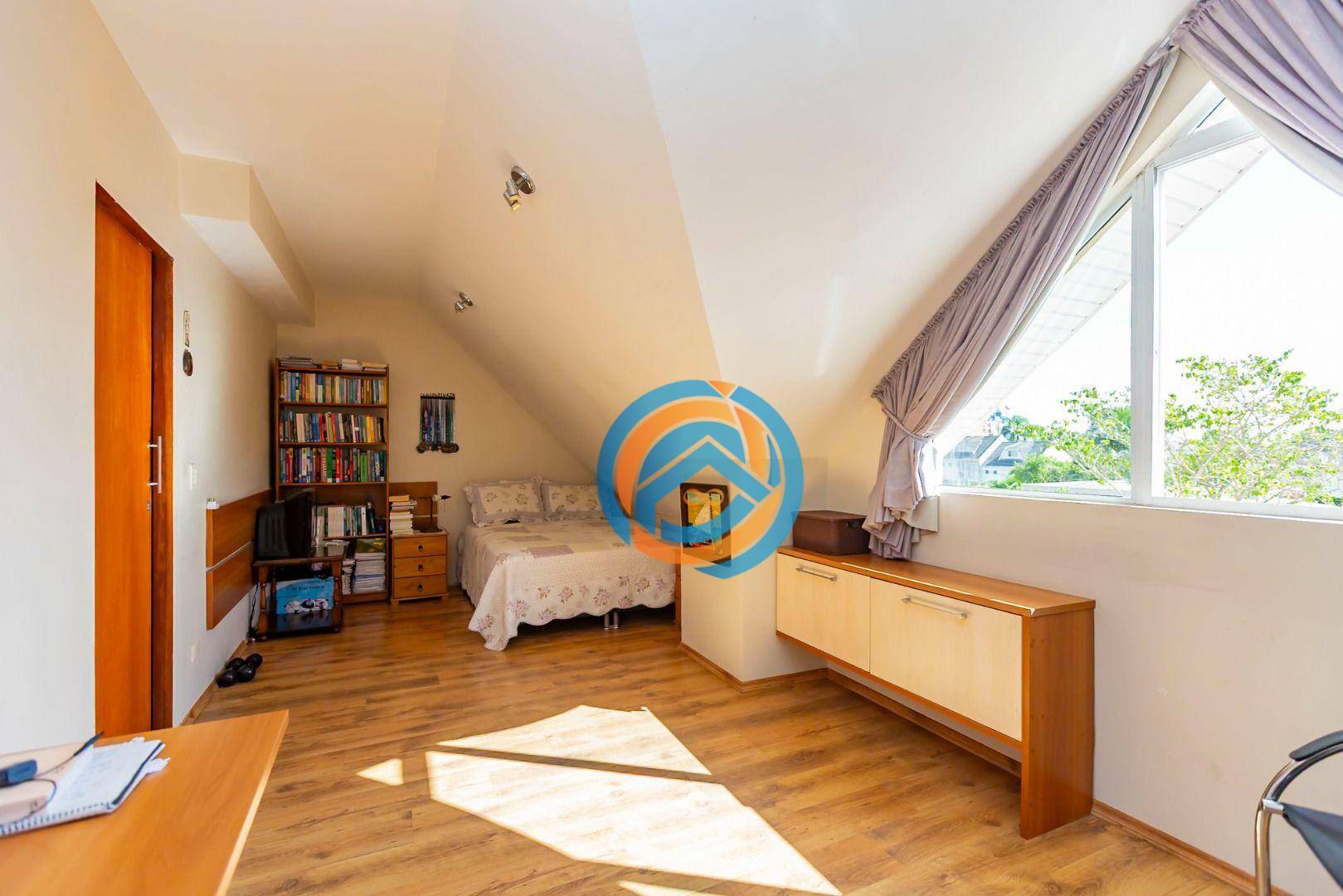 Sobrado à venda com 5 quartos, 220m² - Foto 38