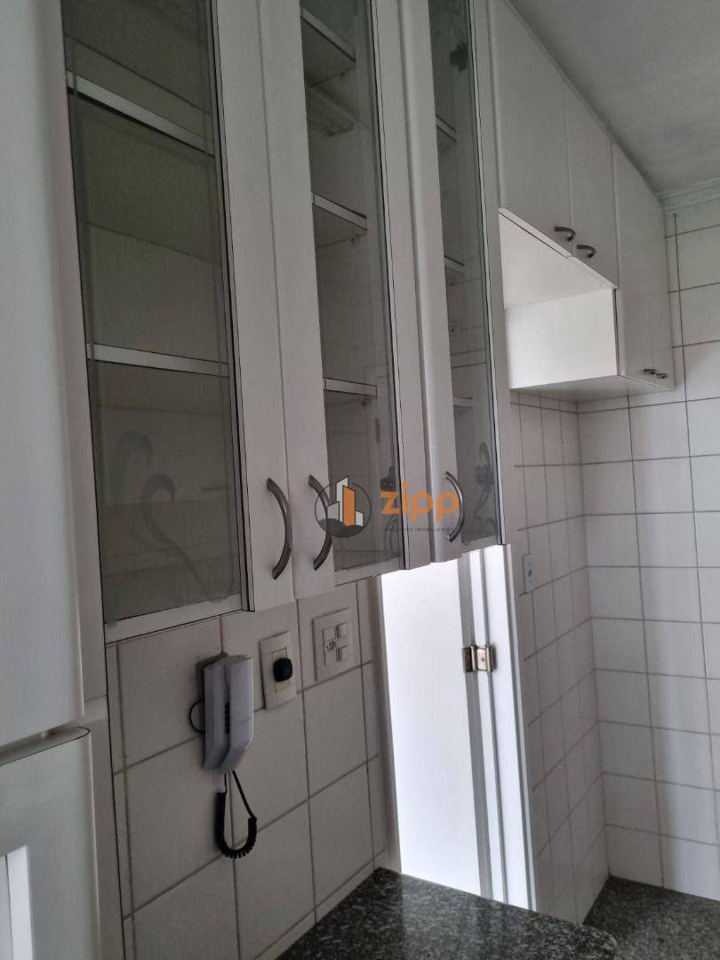 Apartamento para alugar com 3 quartos, 90m² - Foto 6