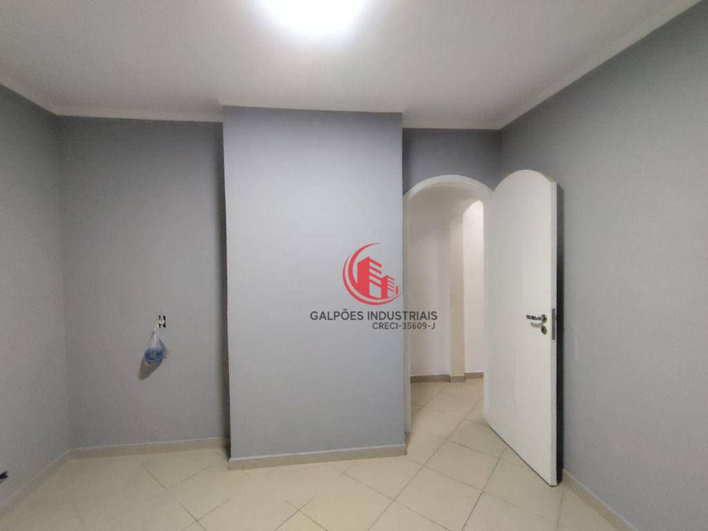 Sobrado à venda e aluguel com 3 quartos, 320m² - Foto 19