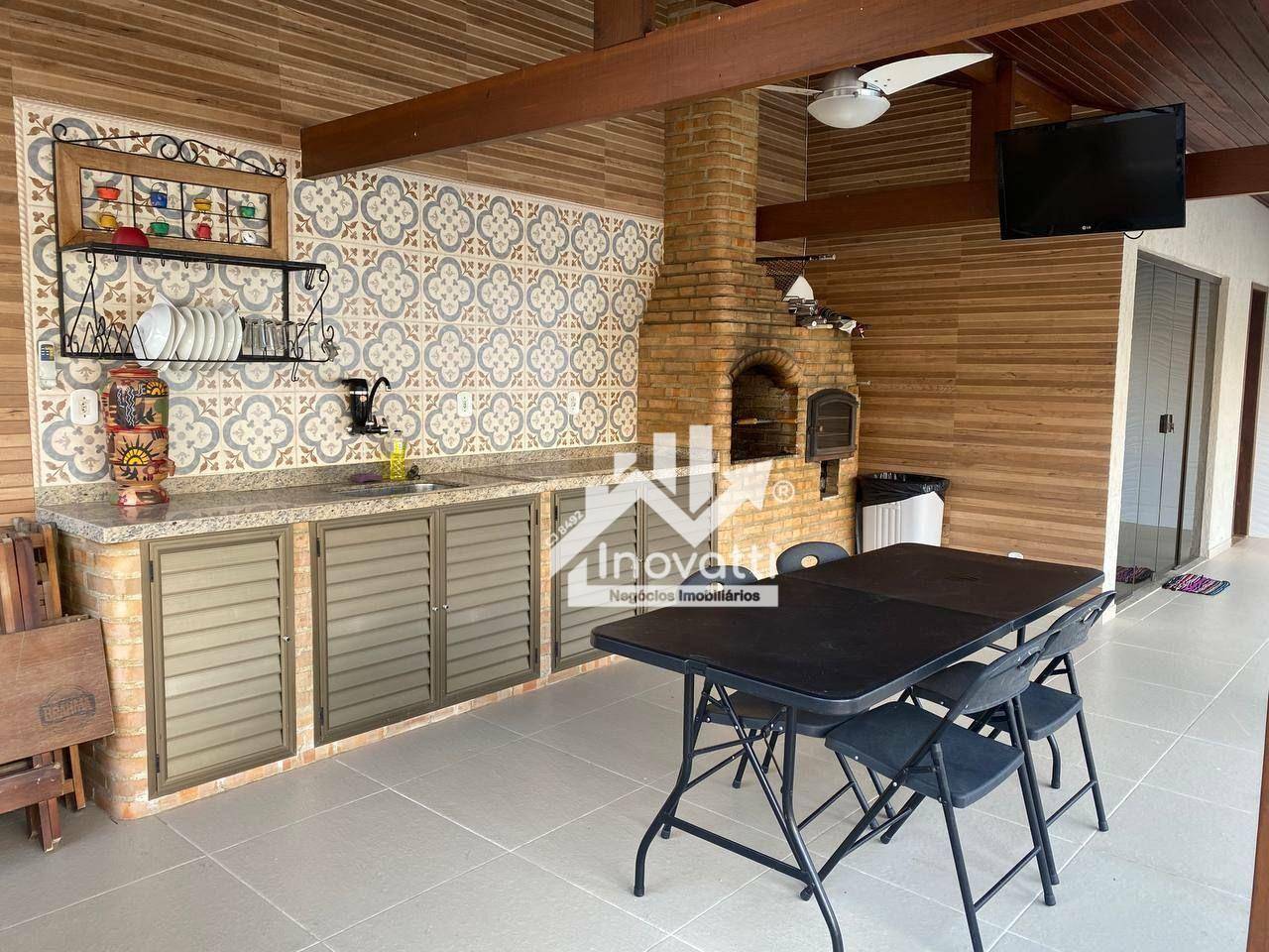 Casa à venda com 3 quartos, 250m² - Foto 21