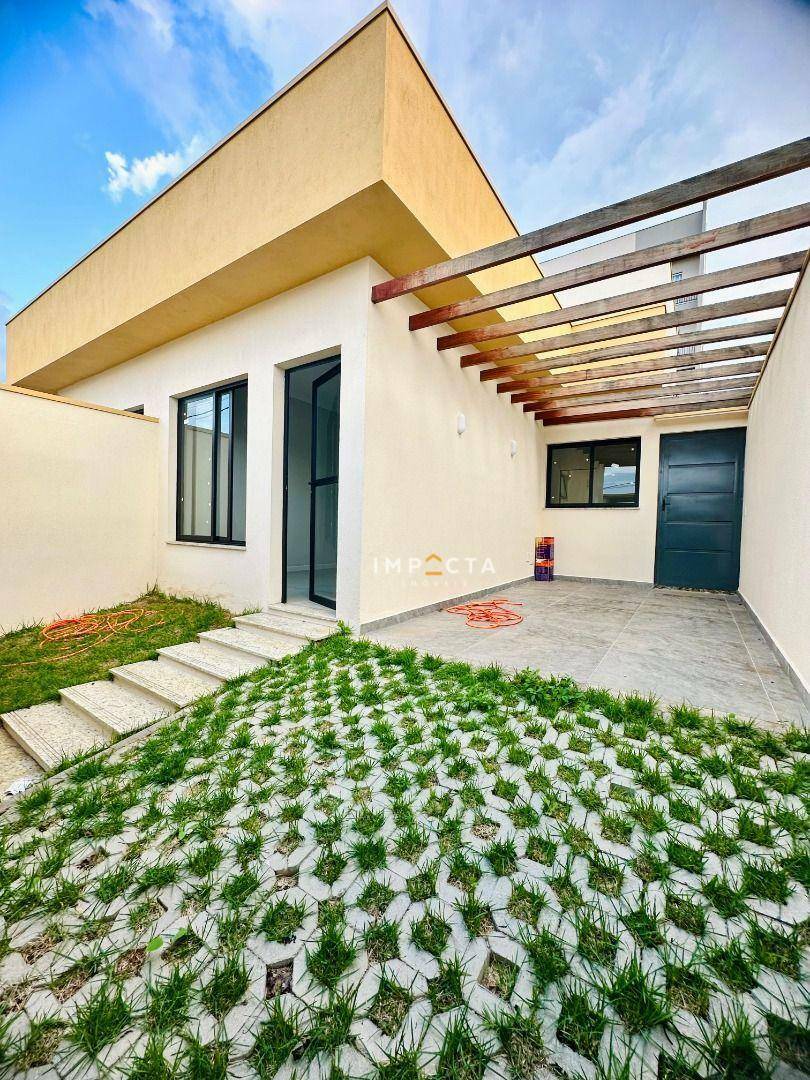 Casa à venda com 3 quartos, 90m² - Foto 1