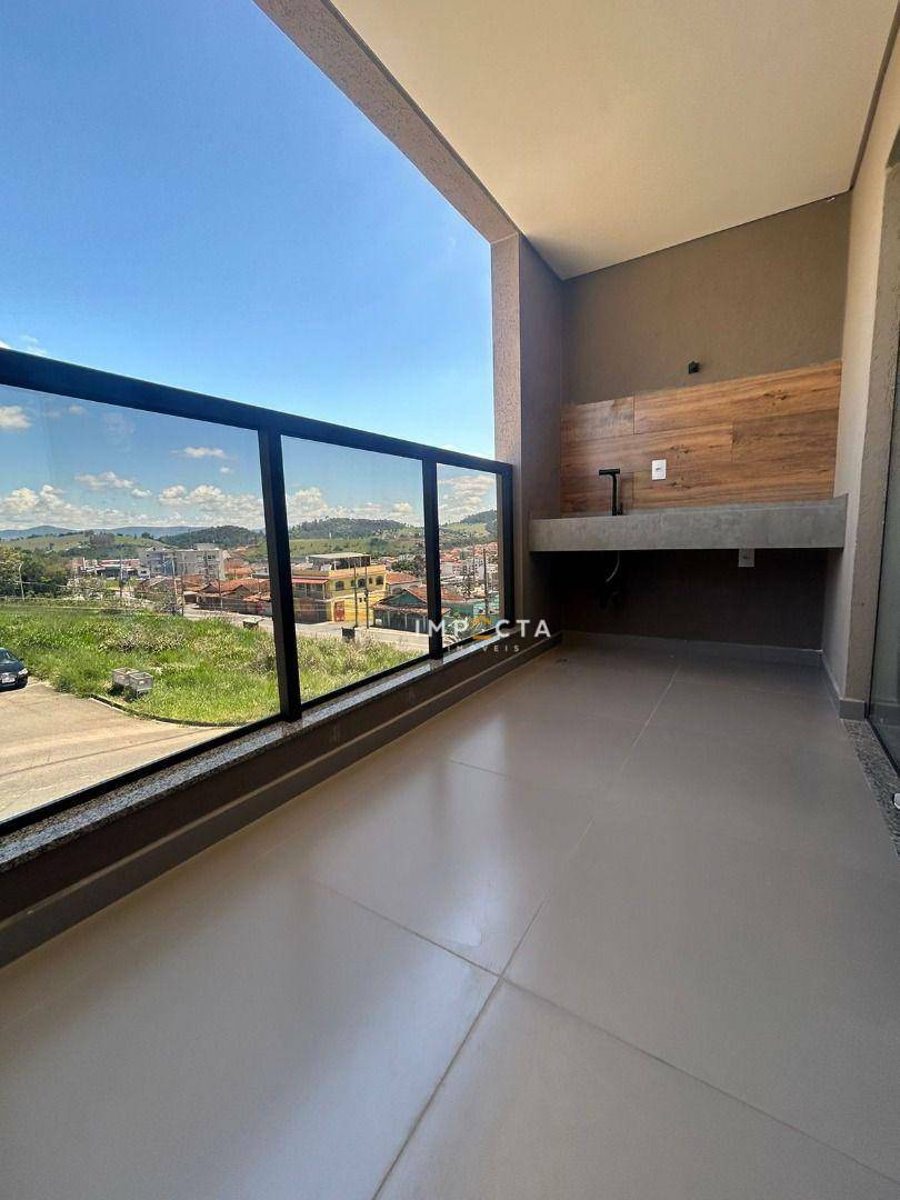 Apartamento à venda com 3 quartos, 110m² - Foto 1