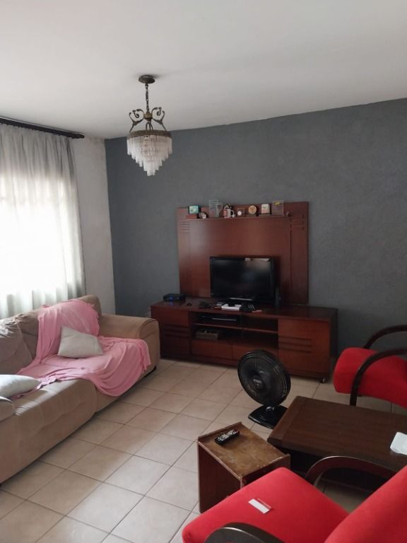 Casa à venda com 3 quartos, 140m² - Foto 4