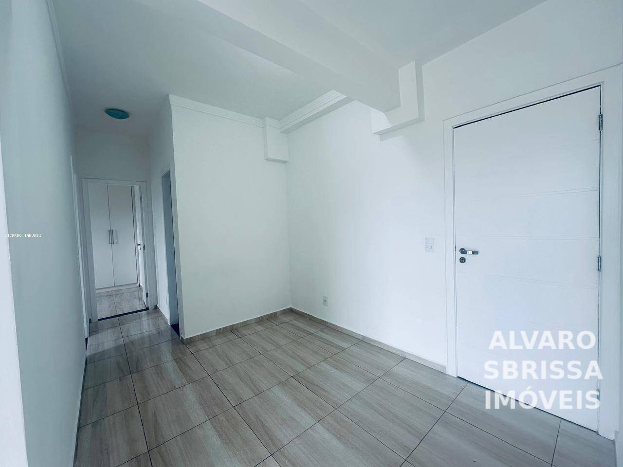 Apartamento para alugar com 2 quartos, 65m² - Foto 3