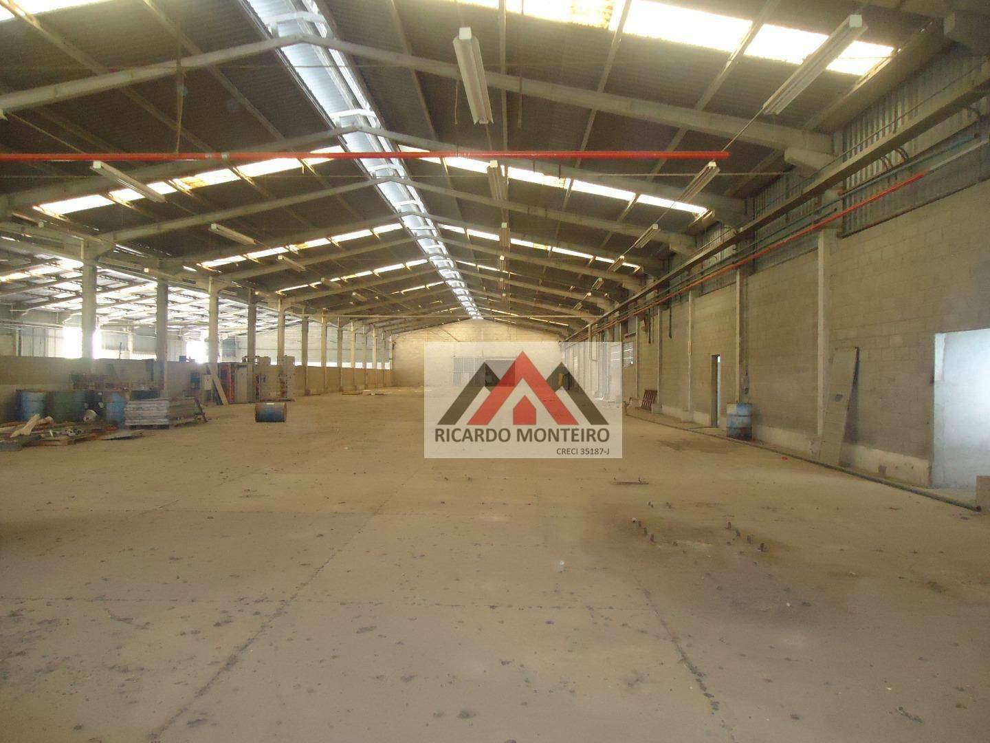 Depósito-Galpão-Armazém para alugar, 3100m² - Foto 1