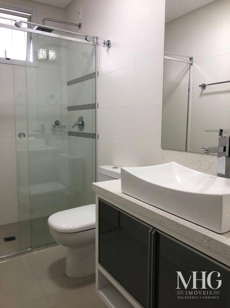 Apartamento à venda com 4 quartos, 237m² - Foto 17