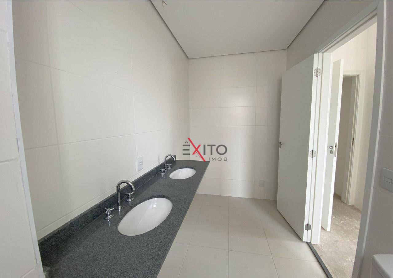 Apartamento à venda com 4 quartos, 160m² - Foto 8