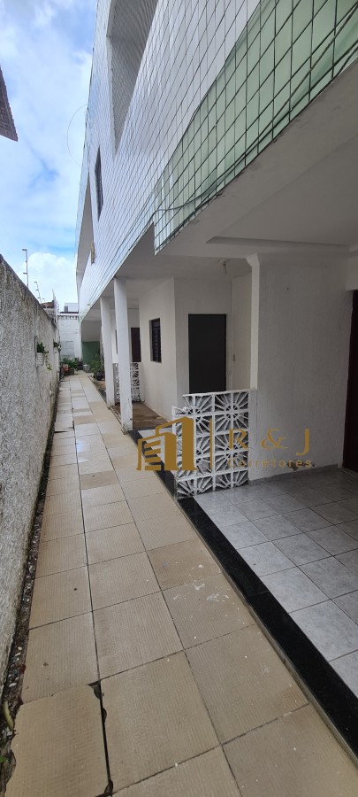 Apartamento para alugar com 2 quartos, 65m² - Foto 4